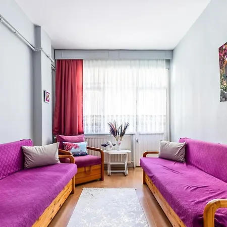 Cozy Flat W Balcony 15 Min To Emaar Mall Lägenhet